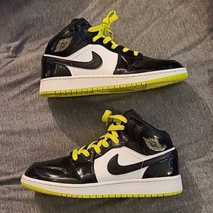 Black, white and green Jordan 1